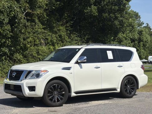 Used 2020 Nissan Armada Platinum w/ Captain's Chairs Package RWD image 1