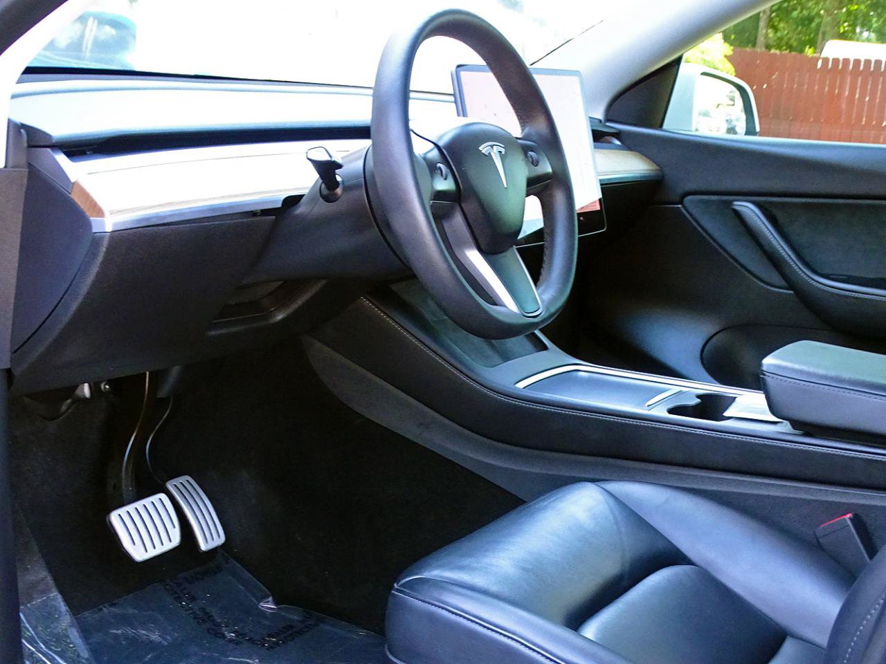 Used 2022 Tesla Model Y Performance AWD/4WD image 16