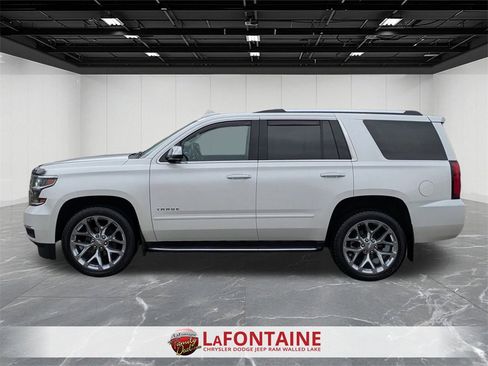 Used 2020 Chevrolet Tahoe Premier w/ Premier 6.2L Value Package image 2