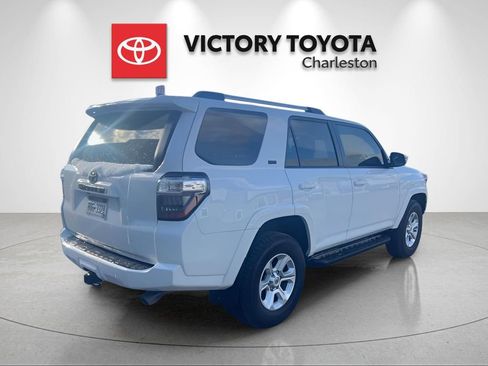 Used 2024 Toyota 4Runner SR5 Premium image 6