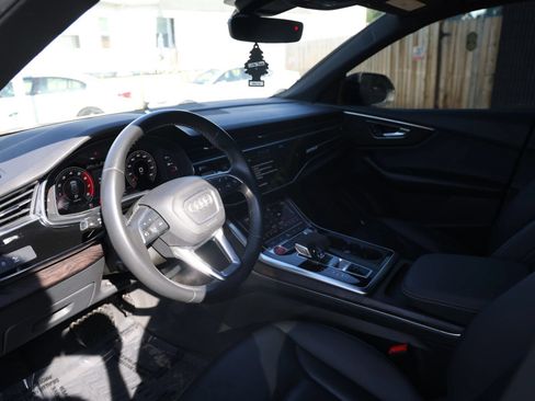 Used 2021 Audi Q8 Premium Plus w/ Premium Plus Package AWD/4WD image 14