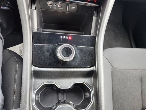 Used 2024 Jeep Grand Cherokee Laredo AWD/4WD image 13