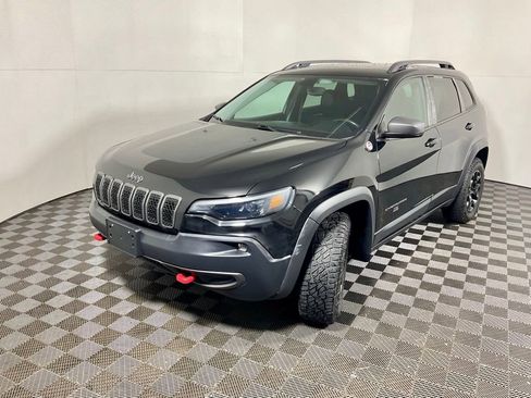 Used 2019 Jeep Cherokee Trailhawk w/ Comfort/Convenience Group image 11