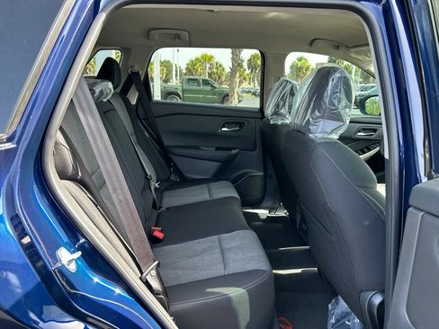 Used 2026 Nissan Rogue SV FWD image 43