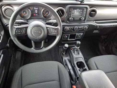 Used 2019 Jeep Wrangler Unlimited Sport AWD/4WD image 12