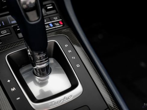 Used 2015 Porsche 911 Turbo S image 60