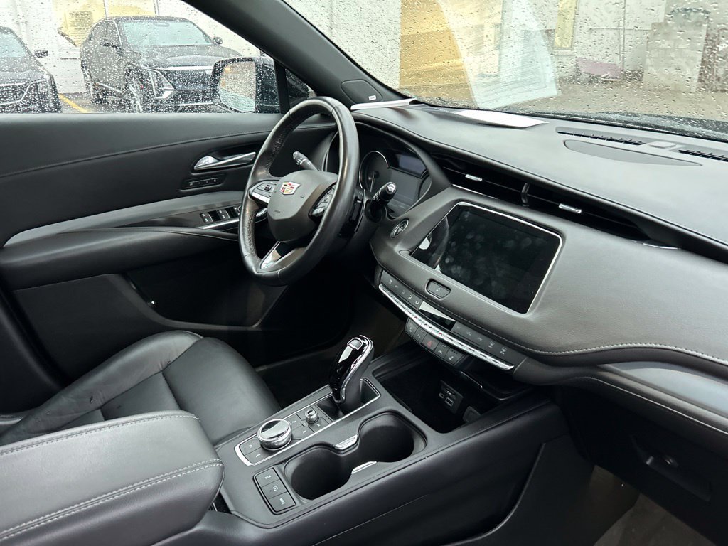 Used 2023 Cadillac XT4 Premium Luxury w/ Sun And Sound Package AWD/4WD image 9