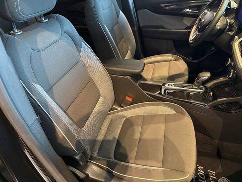 Used 2024 Chevrolet TrailBlazer LT w/ Convenience Package image 44