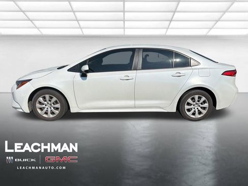 Used 2022 Toyota Corolla LE FWD image 8