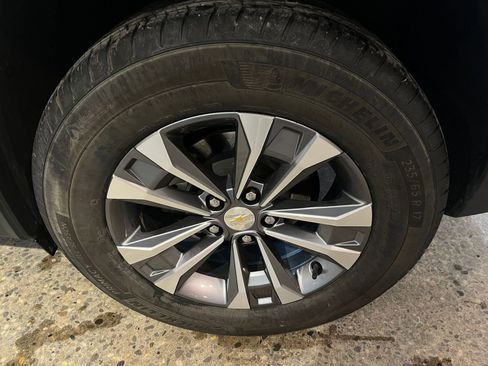 Used 2025 Chevrolet Equinox LT image 31