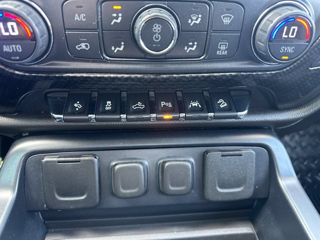Used 2016 Chevrolet Silverado 1500 LTZ Z71 w/ LTZ Plus Package AWD/4WD image 5
