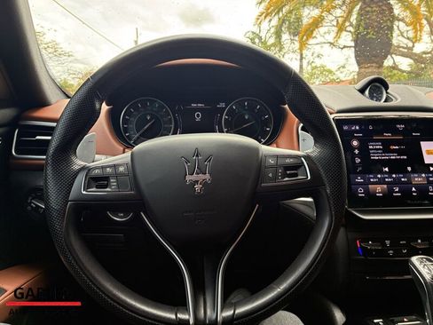 Used 2023 Maserati Ghibli Modena image 16