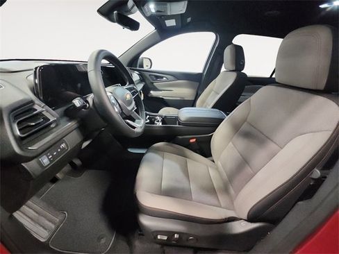 New 2026 Chevrolet Traverse LT w/ Driver Confidence Package image 9