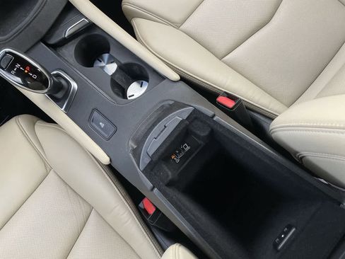 Used 2019 Cadillac XT5 Luxury image 25