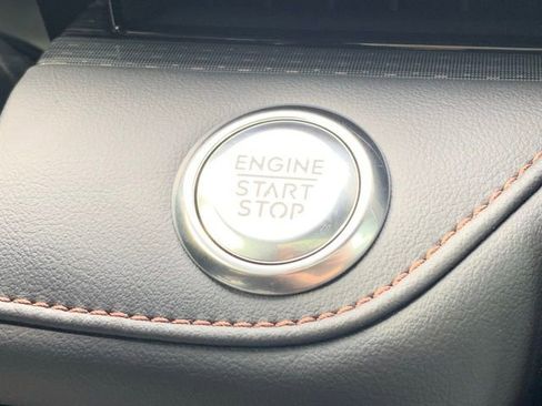 New 2025 Lincoln Nautilus Reserve image 24