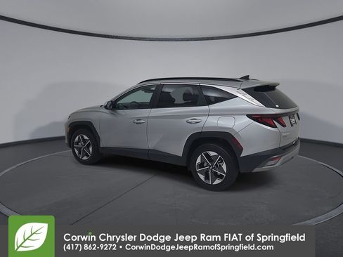 Used 2025 Hyundai Tucson SEL AWD/4WD image 10