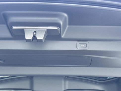 New 2026 Land Rover Range Rover SE AWD/4WD image 12