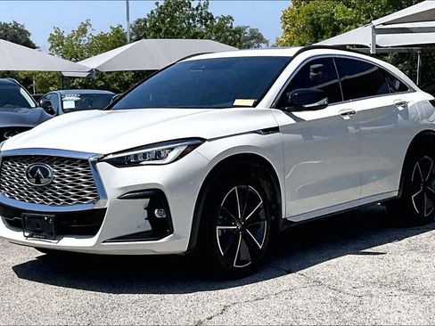Used 2023 INFINITI QX55 Essential AWD/4WD image 2