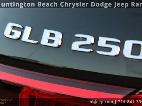 Used 2020 Mercedes-Benz GLB 250 image 7