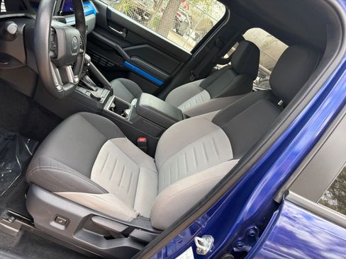 Used 2024 Toyota Tacoma TRD Sport image 32