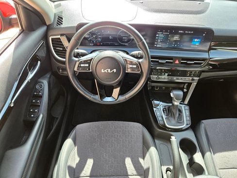 Used 2024 Kia Seltos X-Line AWD/4WD image 8