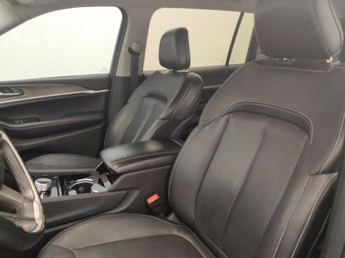 Used 2022 Jeep Grand Cherokee L Limited AWD/4WD image 17