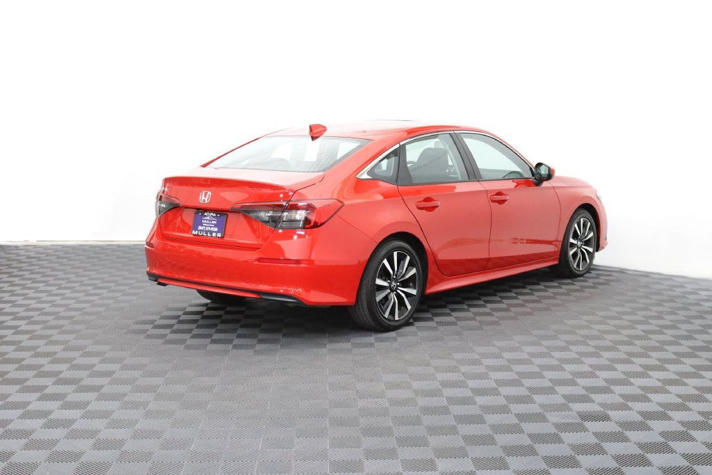 Used 2024 Honda Civic EX image 9