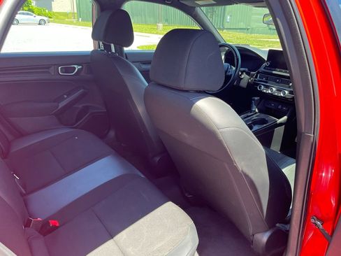 Used 2022 Honda Civic Sport image 12