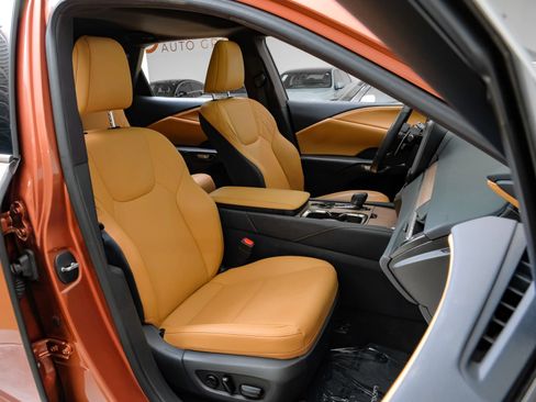 Used 2024 Lexus RX 350 Premium w/ Accessory Package (Z1) FWD image 37