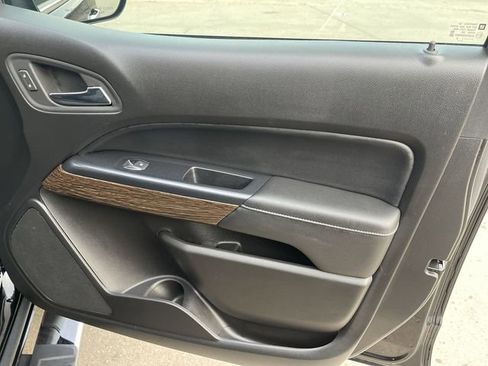 Used 2020 GMC Canyon Denali image 16