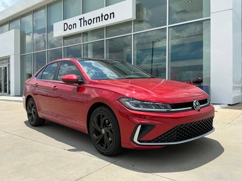 New 2026 Volkswagen Jetta SE FWD image 1
