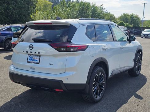 New 2026 Nissan Rogue Dark Armor AWD/4WD image 5