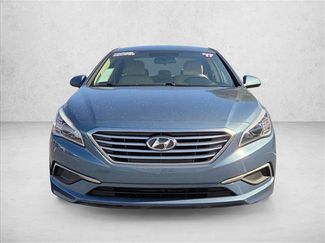 Used 2017 Hyundai Sonata SE video 2