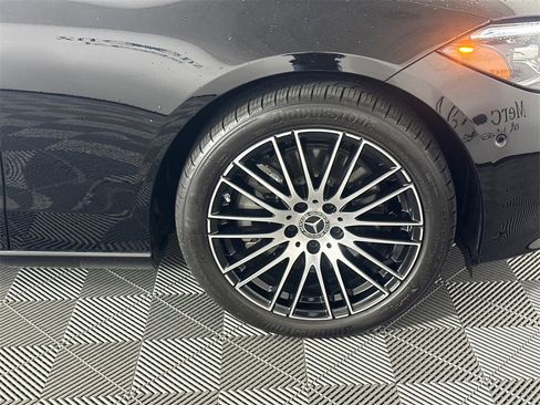 Used 2025 Mercedes-Benz C 300 Sedan image 13
