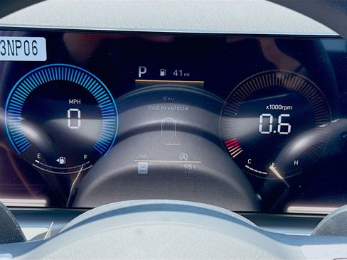 New 2026 Hyundai Tucson SEL FWD image 9