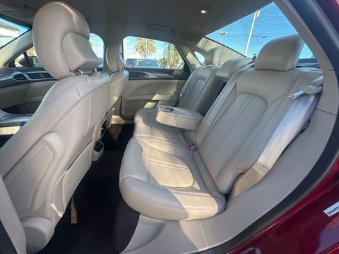 Used 2019 Lincoln MKZ Premiere image 16