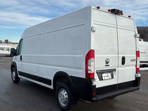 Used 2023 RAM ProMaster 2500 image 5