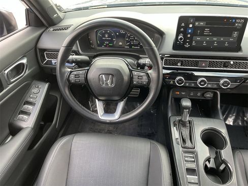 Certified 2025 Honda Civic Sport image 12