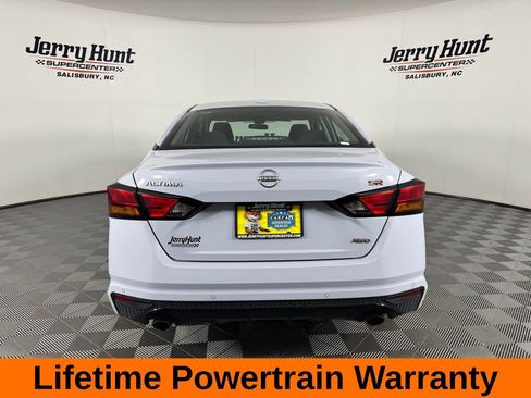 Used 2025 Nissan Altima 2.5 SR AWD/4WD image 8