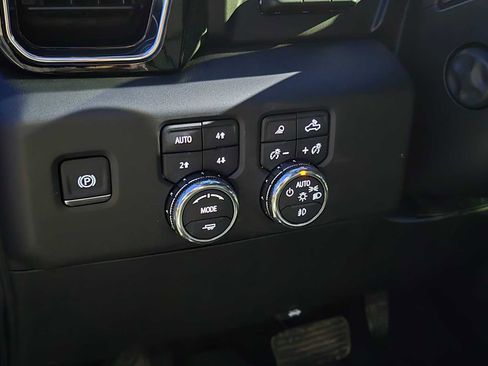 New 2026 GMC Sierra 1500 Denali w/ Denali Reserve Package image 24