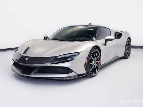 Used 2021 Ferrari SF90 Stradale AWD/4WD image 2