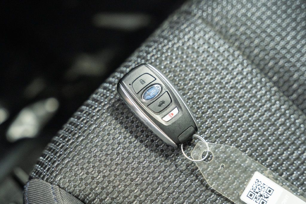 Used 2025 Subaru Forester Premium AWD/4WD image 40