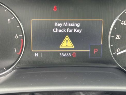 Used 2023 Buick Envision Preferred FWD image 32
