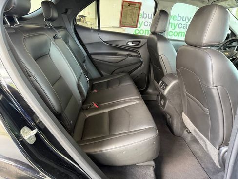 Used 2020 Chevrolet Equinox Premier w/ Premier Redline Edition FWD image 26