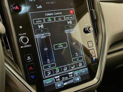 Used 2024 Subaru Crosstrek 2.5i Limited w/ Crosstrek Mirror Package image 23