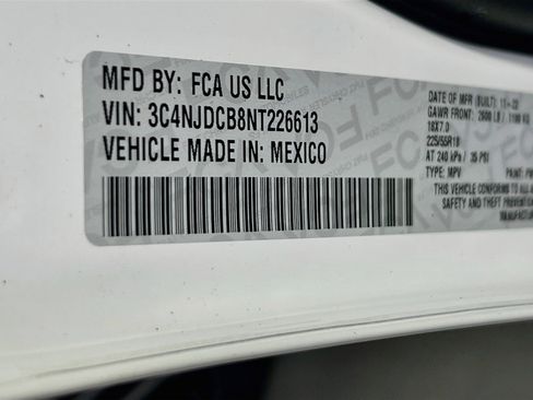 Used 2022 Jeep Compass Limited AWD/4WD image 29
