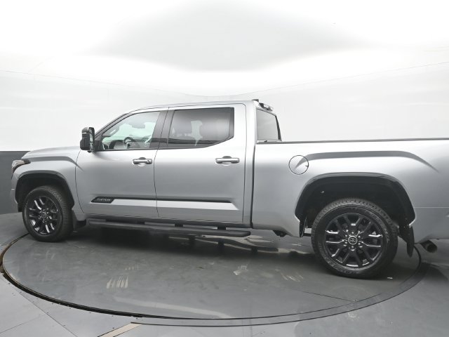 Used 2022 Toyota Tundra Platinum AWD/4WD image 3