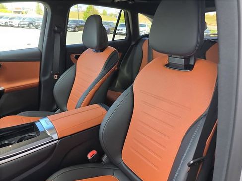 New 2026 Mercedes-Benz GLC 300 4MATIC image 22