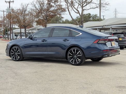 Used 2024 Honda Accord Touring image 6
