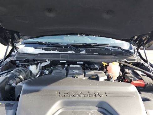 Used 2024 RAM 5500 Tradesman w/ Chrome Appearance Group image 11